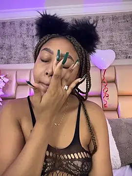 Snapshot of AngelaRoberts chatting on February 13, 2026, 8:31 pm AngelaRoberts online show from February 13, 2026, 8:31 pm