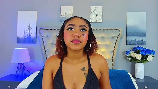 Snapshot of AngelaRoberts chatting on January 7, 2026, 3:55 am AngelaRoberts online show from January 7, 2026, 3:55 am