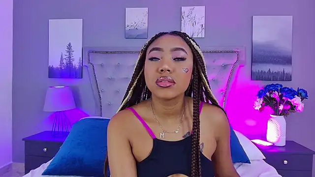 Snapshot of AngelaRoberts chatting on November 20, 2025, 4:57 am AngelaRoberts online show from November 20, 2025, 4:57 am