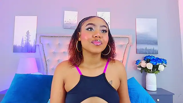 Snapshot of AngelaRoberts chatting on January 9, 2026, 3:35 am AngelaRoberts online show from January 9, 2026, 3:35 am