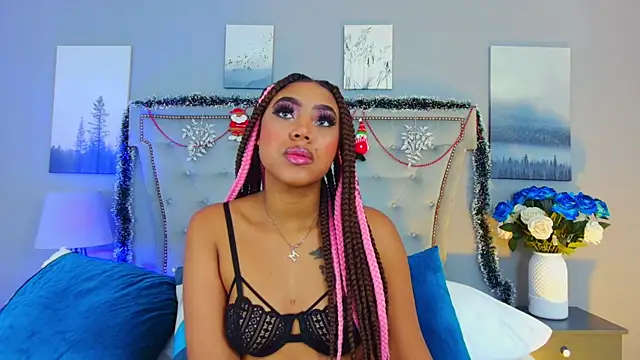 Snapshot of AngelaRoberts chatting on December 15, 2025, 4:40 am AngelaRoberts online show from December 15, 2025, 4:40 am