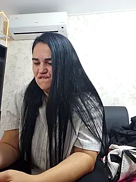 VickyDivinee online show from September 16, 2025, 7:04 pm