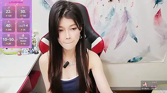 Snapshot of Alina10932 chatting on October 27, 2025, 7:53 am Alina10932 online show from October 27, 2025, 7:53 am