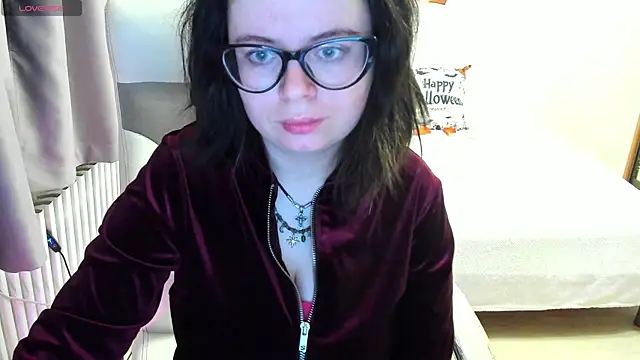 MilisaSweet777 online show from November 7, 2025, 8:24 pm