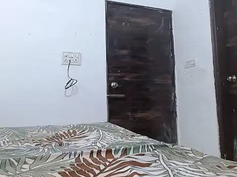 Snapshot of soya_queen chatting on November 3, 2025, 11:47 am soya queen online show from November 3, 2025, 11:47 am