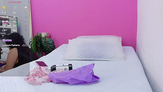 Daddyfavouritegirl online show from September 25, 2025, 8:04 pm