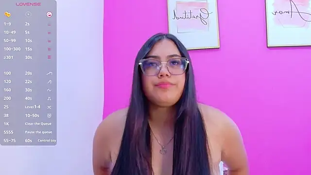 Daddyfavouritegirl online show from September 13, 2025, 8:09 pm