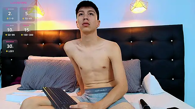 Snapshot of Abraham_horny18 chatting on September 19, 2025, 8:24 pm Abraham horny18 online show from September 19, 2025, 8:24 pm