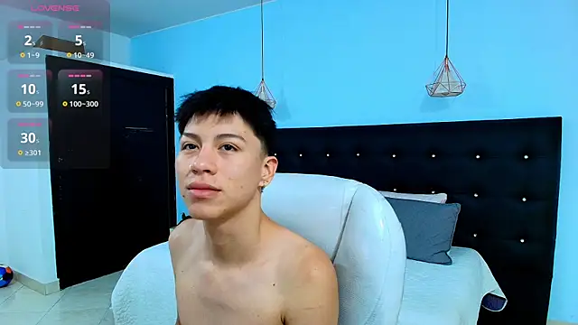 Snapshot of Abraham_horny18 chatting on September 30, 2025, 8:37 pm Abraham horny18 online show from September 30, 2025, 8:37 pm