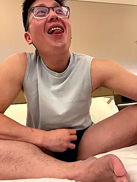 maxime0928 online show from January 11, 2026, 4:47 pm