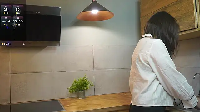 MerlynDinovo online show from November 4, 2025, 7:34 am