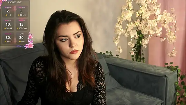 MerlynDinovo online show from November 12, 2025, 8:51 am