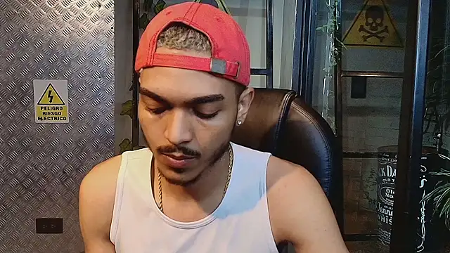 Snapshot of MarcusRain_ chatting on February 25, 2026, 3:40 am MarcusRain online show from February 25, 2026, 3:40 am