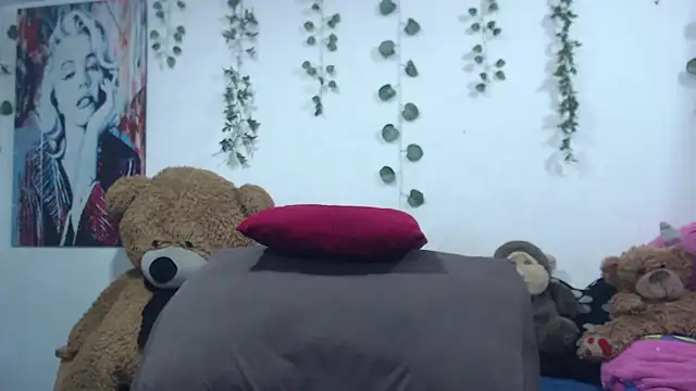 Samanta milf84 online show from February 3, 2026, 11:32 pm