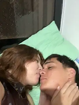 Snapshot of Samantha_2190 chatting on November 11, 2025, 4:07 am Samantha 2190 online show from November 11, 2025, 4:07 am