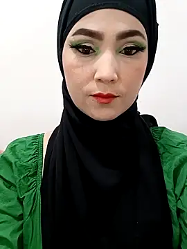 Snapshot of jamila_zair chatting on March 17, 2026, 1:14 pm jamila zair online show from March 17, 2026, 1:14 pm