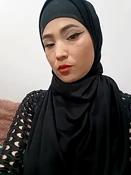 Snapshot of jamila_zair chatting on April 2, 2026, 2:57 pm jamila zair online show from April 2, 2026, 2:57 pm