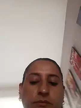 Snapshot of Titiss8921 chatting on October 16, 2025, 2:14 pm Titiss8921 online show from October 16, 2025, 2:14 pm