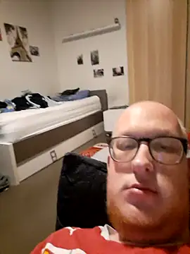 geilerd122 online show from October 31, 2025, 8:27 pm