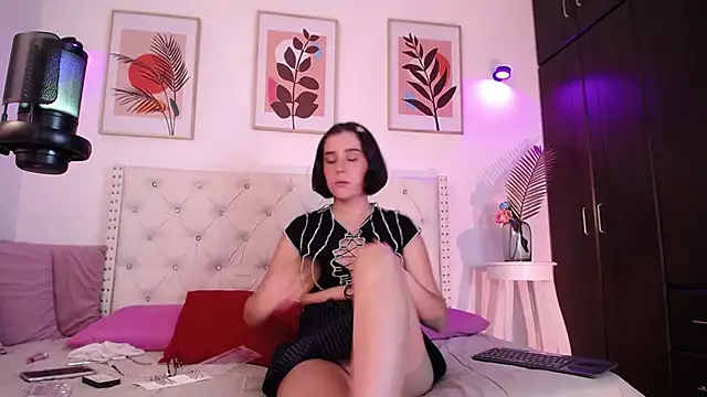 barbyehot online show from October 24, 2025, 6:40 pm