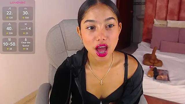 Milaa Star  online show from September 18, 2025, 3:53 am