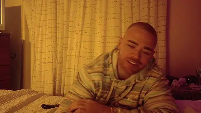 Dallasbest214 online show from November 27, 2025, 2:34 am