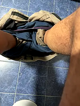 Snapshot of maialexte chatting on December 16, 2025, 5:00 am maialexte online show from December 16, 2025, 5:00 am