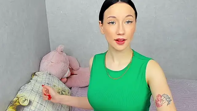 EileenMoores online show from March 3, 2026, 1:51 pm