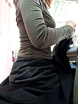 irina hana online show from February 3, 2026, 7:13 am