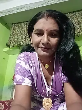 Snapshot of ZIVAA chatting on June 26, 2026, 6:36 pm ZIVAA online show from June 26, 2026, 6:36 pm