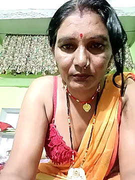 Snapshot of ZIVAA chatting on June 20, 2026, 6:24 pm ZIVAA online show from June 20, 2026, 6:24 pm