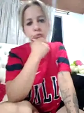 Alisson Milf online show from February 22, 2026, 12:02 am