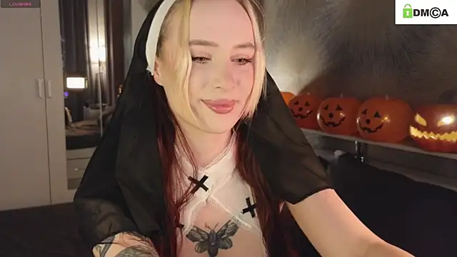 Snapshot of RubyMiracles chatting on October 28, 2025, 2:01 am RubyMiracles online show from October 28, 2025, 2:01 am