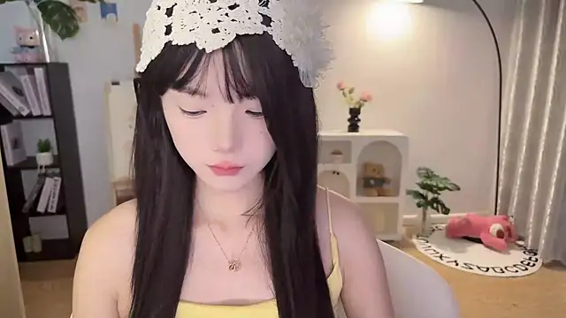 Momo-xx online show from September 30, 2025, 11:55 pm