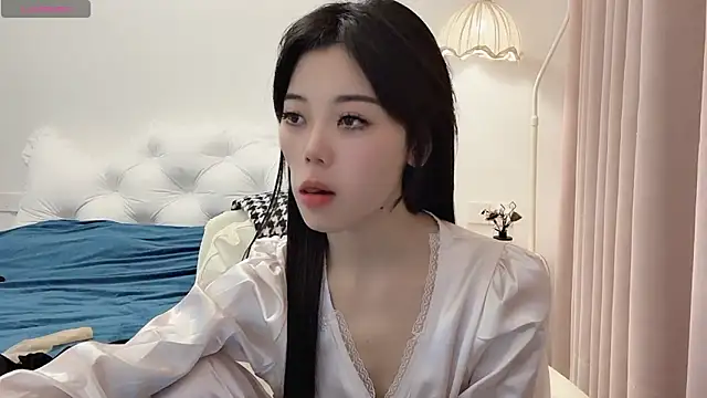 bao-bao- online show from November 1, 2025, 4:01 pm