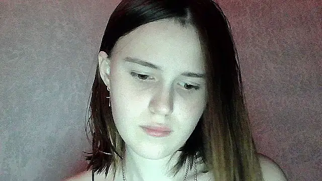 Snapshot of SweetLoraa chatting on November 3, 2025, 5:49 pm SweetLoraa online show from November 3, 2025, 5:49 pm