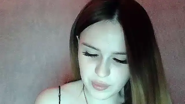 Snapshot of SweetLoraa chatting on November 24, 2025, 4:51 pm SweetLoraa online show from November 24, 2025, 4:51 pm