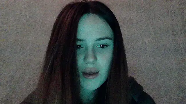 SweetLoraa online show from April 11, 2026, 8:23 pm