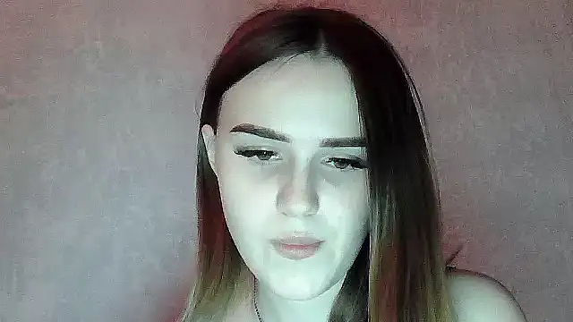 Snapshot of SweetLoraa chatting on December 5, 2025, 3:43 pm SweetLoraa online show from December 5, 2025, 3:43 pm