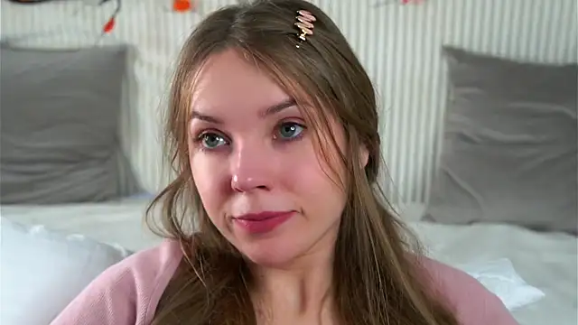 Snapshot of KarriBrownd chatting on November 4, 2025, 1:09 am KarriBrownd online show from November 4, 2025, 1:09 am