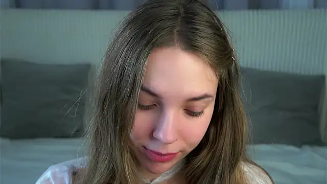 Snapshot of KarriBrownd chatting on November 27, 2025, 1:06 am KarriBrownd online show from November 27, 2025, 1:06 am