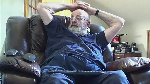 janzer13 online show from April 9, 2026, 12:55 pm