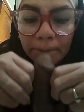 maria angel11 online show from October 25, 2025, 7:51 am