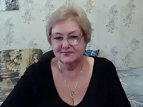 Renata62011 online show from November 17, 2025, 12:53 pm