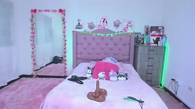 Snapshot of Gabi_Jhons_23 chatting on September 19, 2025, 11:58 am Gabi Jhons 23 online show from September 19, 2025, 11:58 am