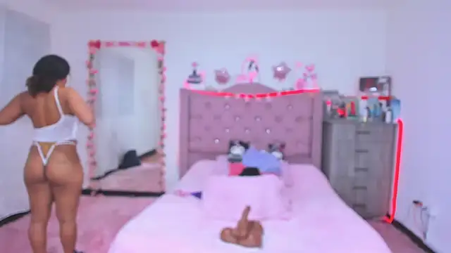 Snapshot of Gabi_Jhons_23 chatting on October 2, 2025, 12:08 pm Gabi Jhons 23 online show from October 2, 2025, 12:08 pm