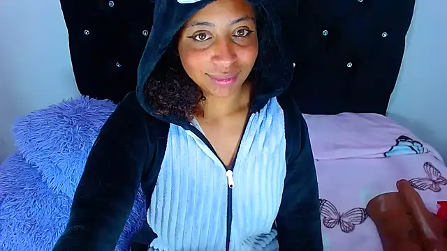 Snapshot of Gabi_Jhons_23 chatting on December 14, 2025, 8:31 am Gabi Jhons 23 online show from December 14, 2025, 8:31 am