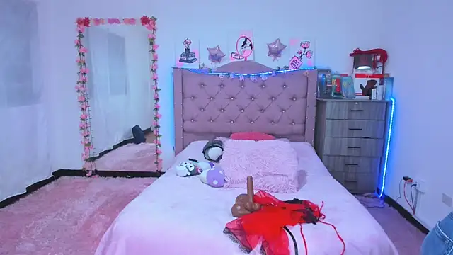 Snapshot of Gabi_Jhons_23 chatting on September 24, 2025, 10:55 am Gabi Jhons 23 online show from September 24, 2025, 10:55 am