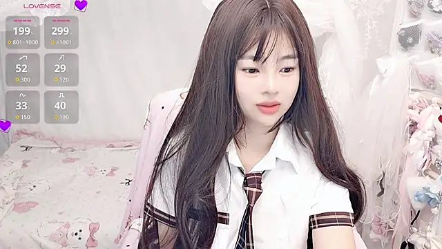 9aunatiis online show from February 5, 2026, 8:37 pm