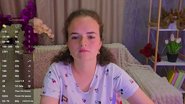 Luisa Rosee online show from June 13, 2026, 6:06 pm